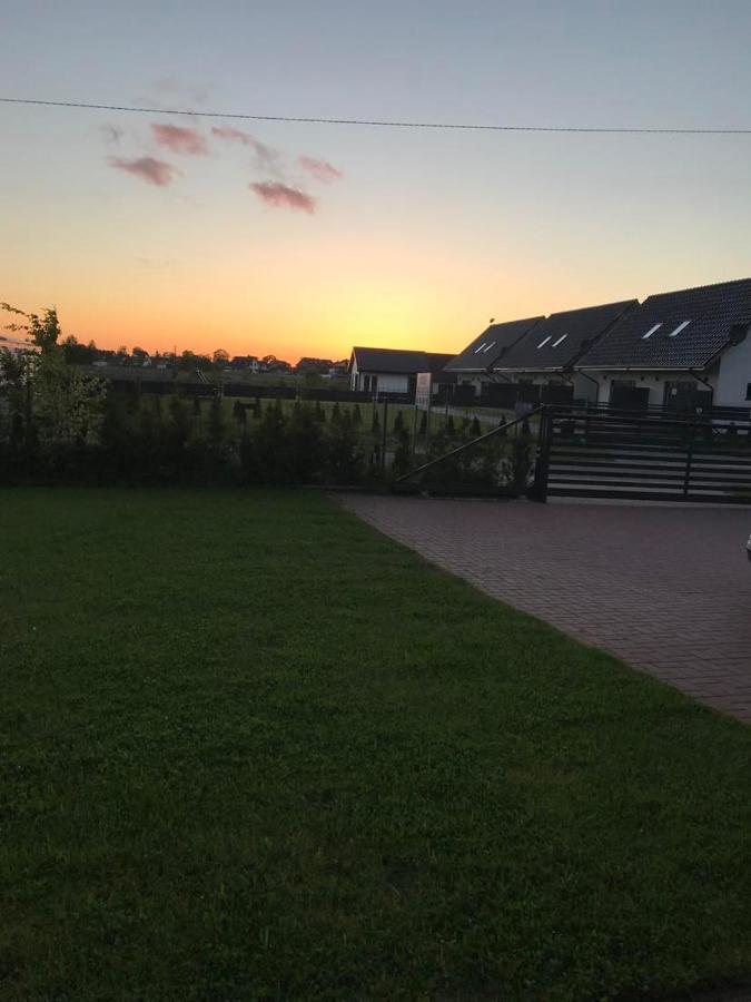 Pokoje Goscinne U Izy Leba Bagian luar foto